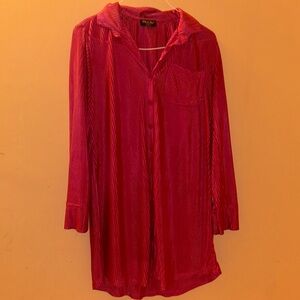 Jolie & Joy branded one piece (SIZE: M) oversize t-shirt for modest fashion.